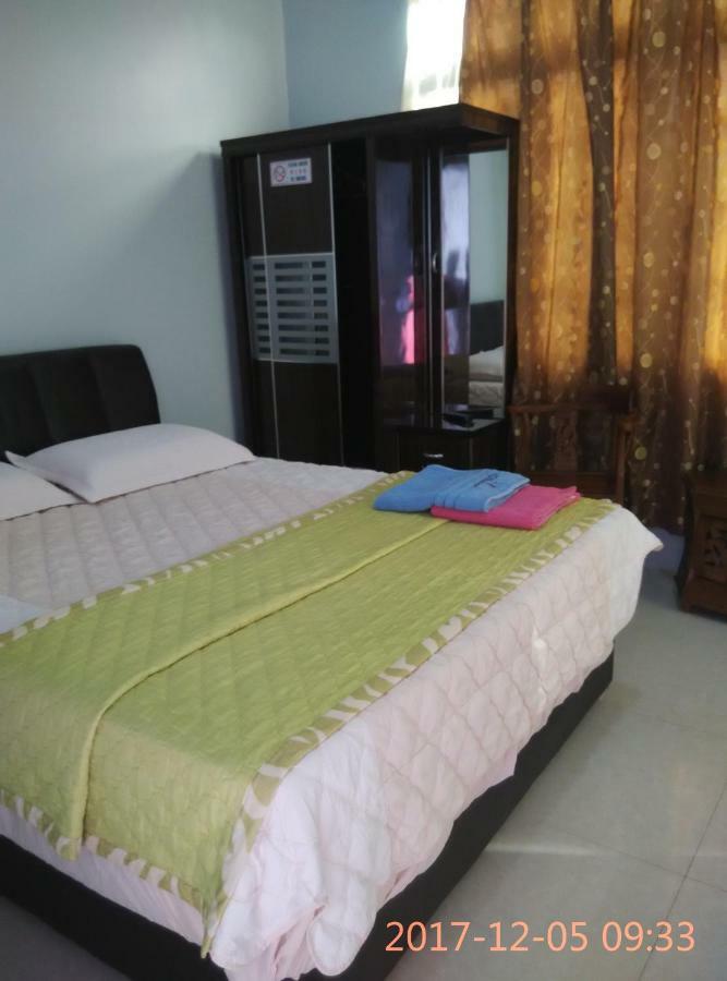 קואלה טרנגאנו Penginapan Mycj - Roomstay מראה חיצוני תמונה